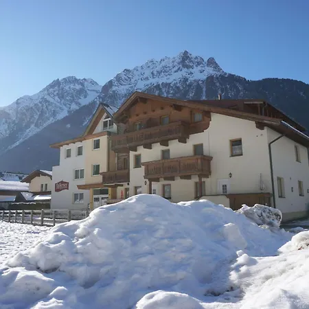 Falkner-14 By Interhome *