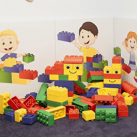 Falkner-14 By Interhome Oberlängenfeld